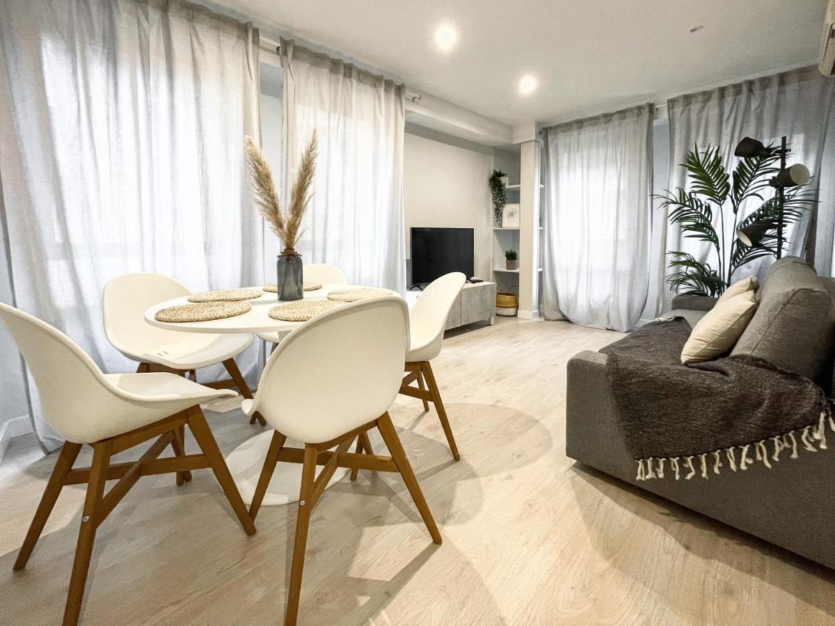 Vtz El Balcon De Plaza Sas Apartment Zaragoza Exterior photo